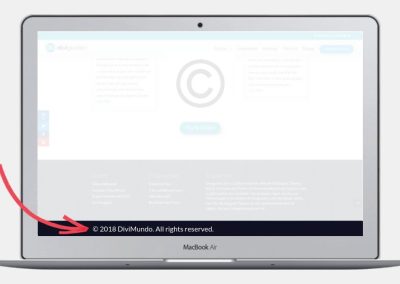Display © Current Year Automatically in the Divi Bottom Bar